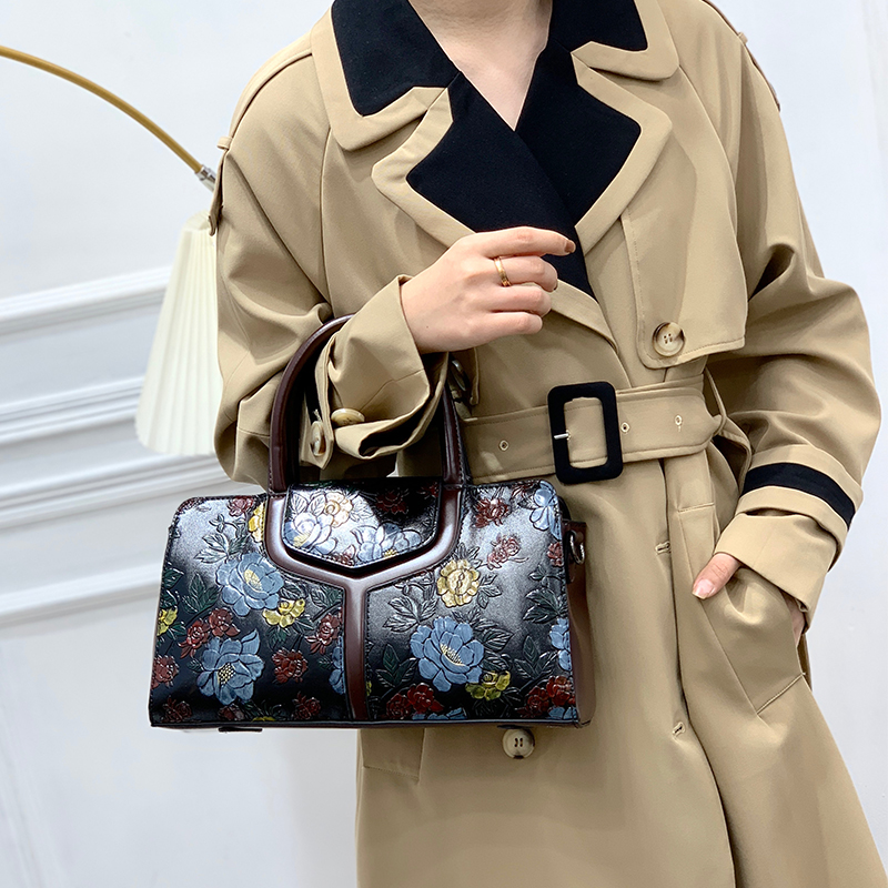 Vintage Floral Embossed Boston - Luxury Bags Vegan incelemesi ve fiyatı