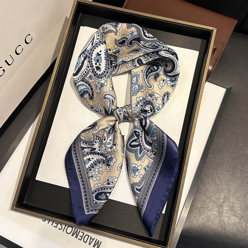Luxury Satin Square Scarf Pais - Luxury Bags Online incelemesi ve fiyatı