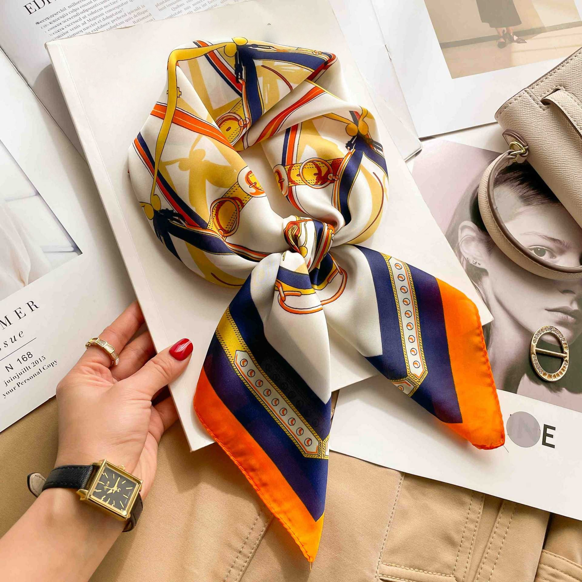 70cm Luxury Belt Print Silk Sq - Luxury Bags Online incelemesi ve fiyatı